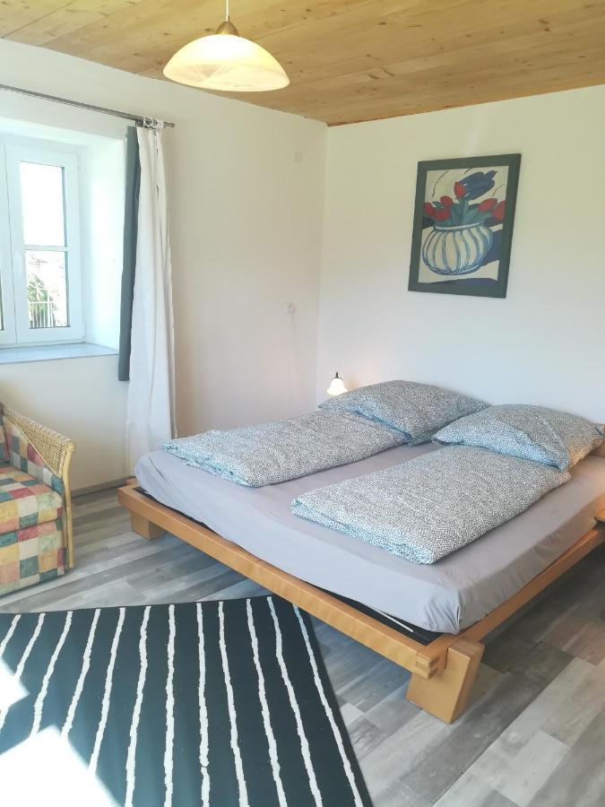 Viel Platz In Bernbach Appartement Bidingen Buitenkant foto